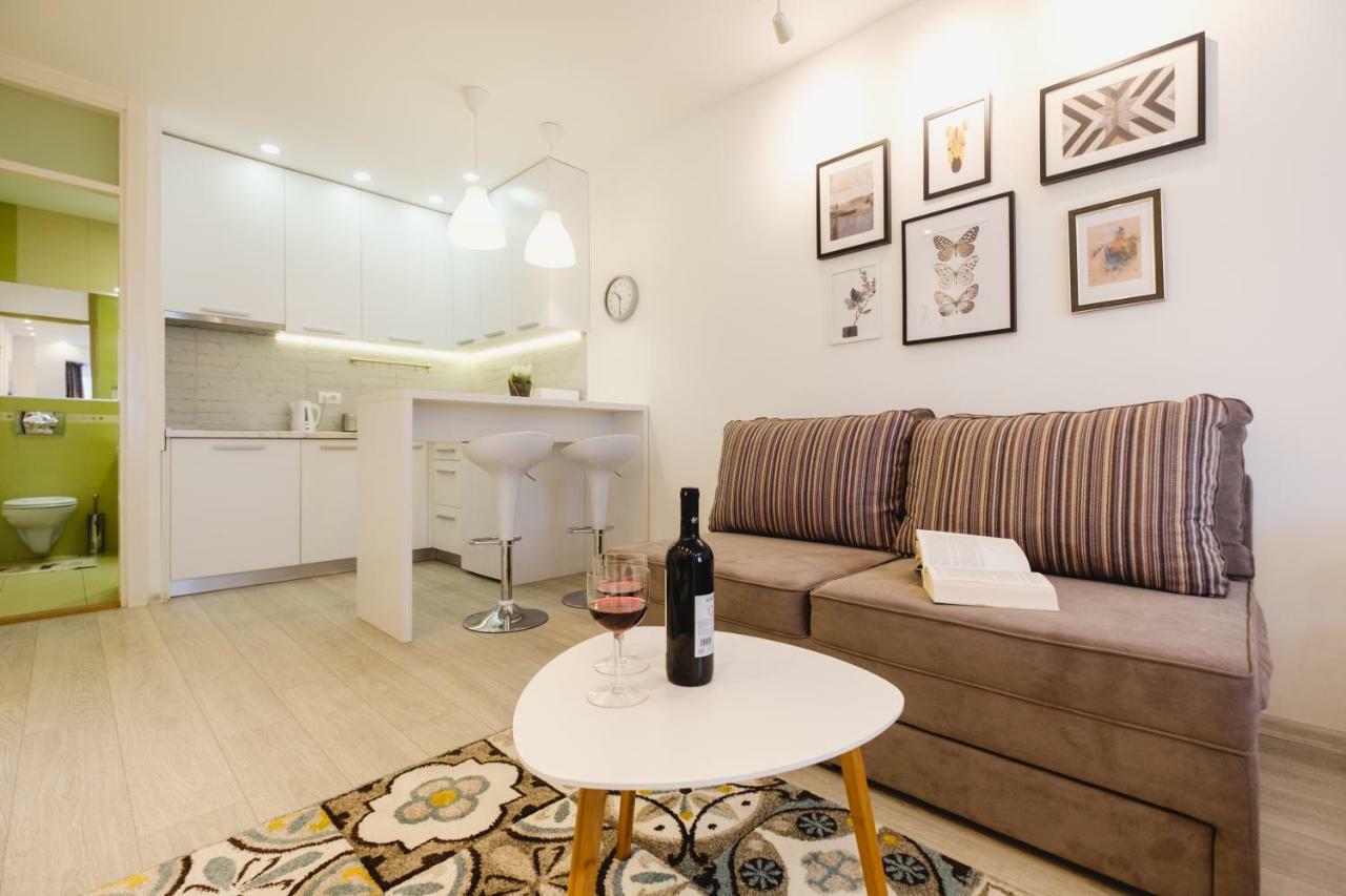 Apartment Hana Lux Belgrad Exteriör bild