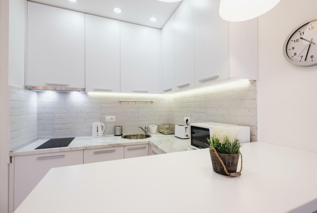 Apartment Hana Lux Belgrad Exteriör bild