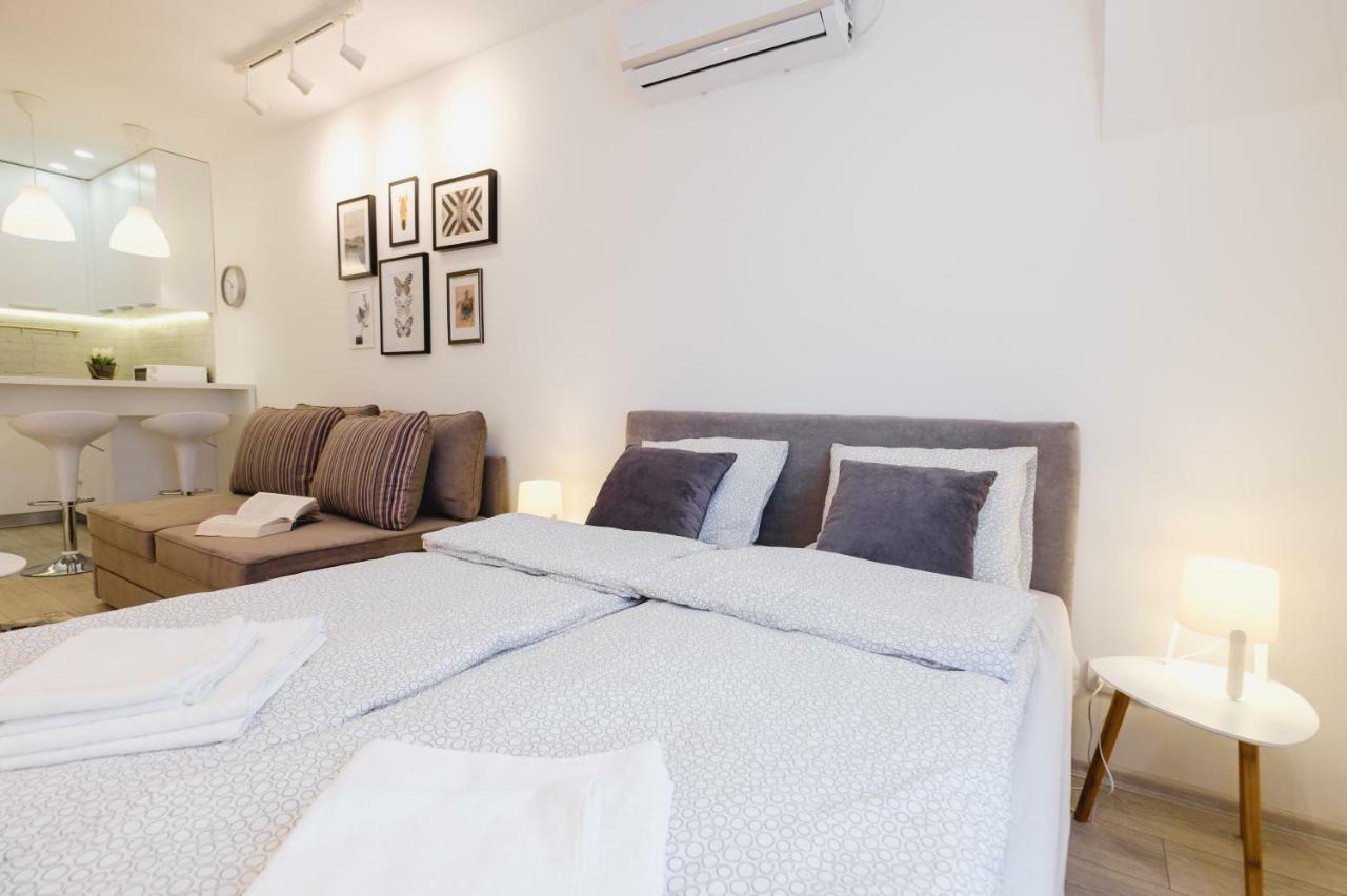 Apartment Hana Lux Belgrad Exteriör bild